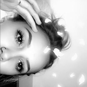 Meet your Posher, Brittani